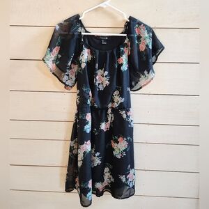 Butterfly sleeve floral dress